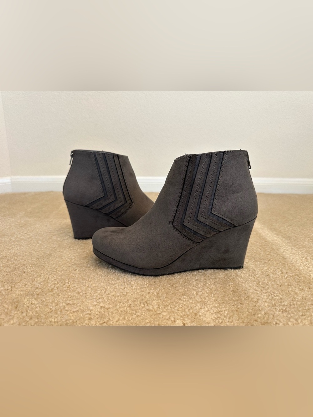 Sugar Gray Wedge Ankle Boots Faux Suede Booties Comfortable 9 M